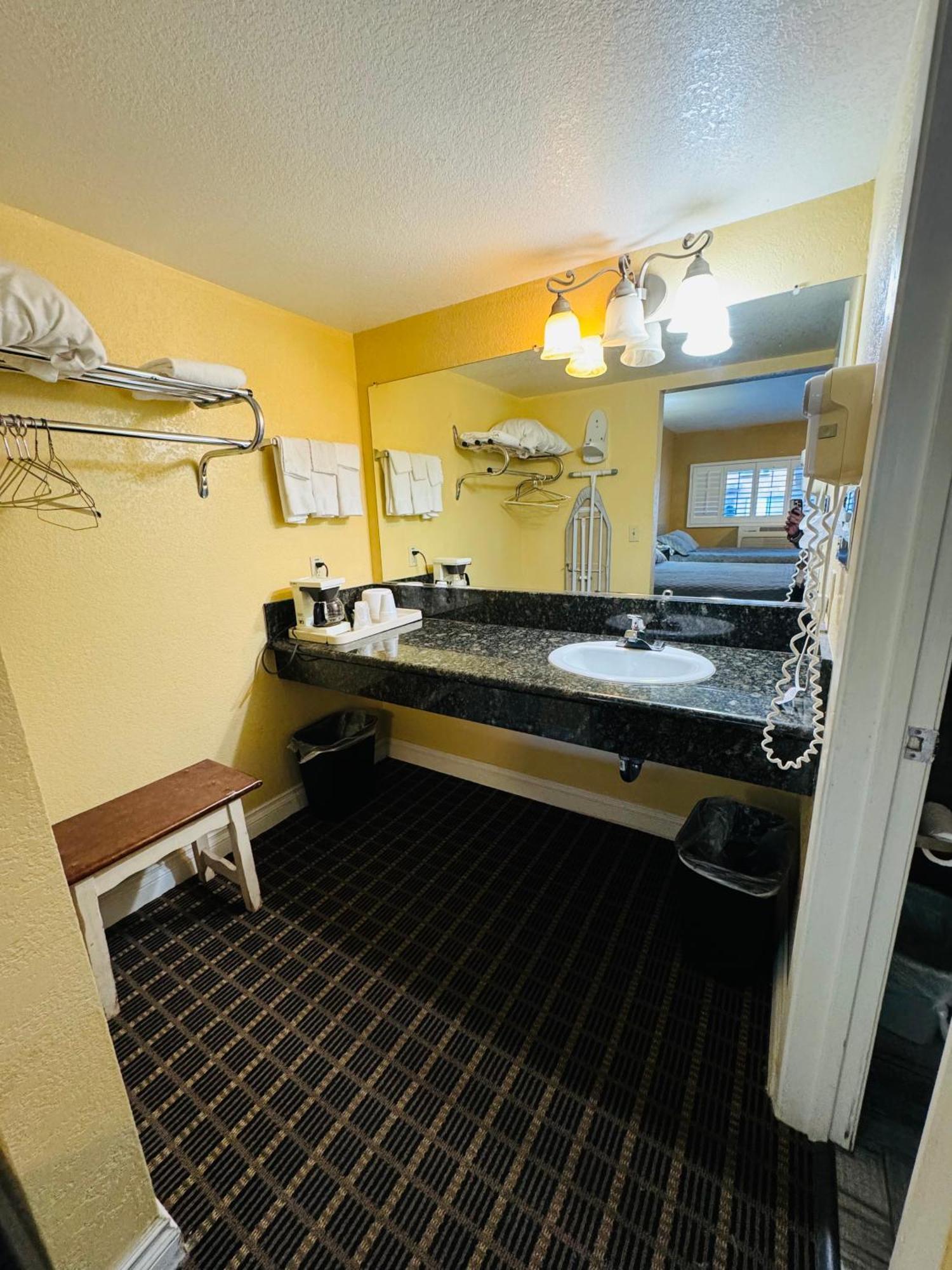 Mount Whitney Motel Lone Pine Dış mekan fotoğraf